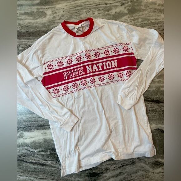 Victoria’s Secret PINK NATION Long Sleeve oversized fit white red Christmas - Picture 2 of 3